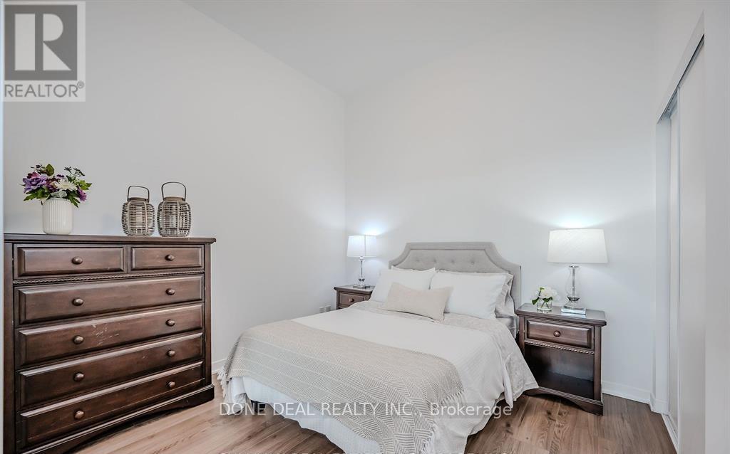 103 - 405 Dundas Street W, Oakville, Ontario  L6M 5P9 - Photo 21 - W12553344