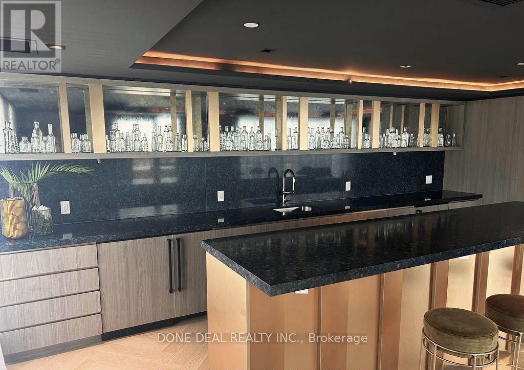 103 - 405 Dundas Street W, Oakville, Ontario  L6M 5P9 - Photo 34 - W12553344