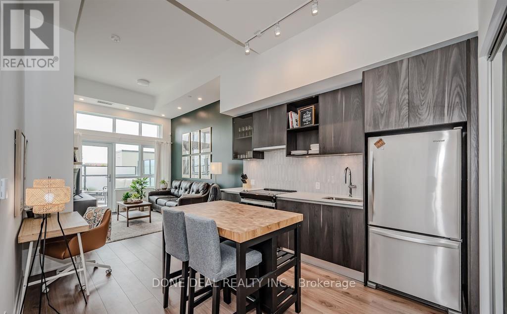 103 - 405 Dundas Street W, Oakville, Ontario  L6M 5P9 - Photo 4 - W12553344