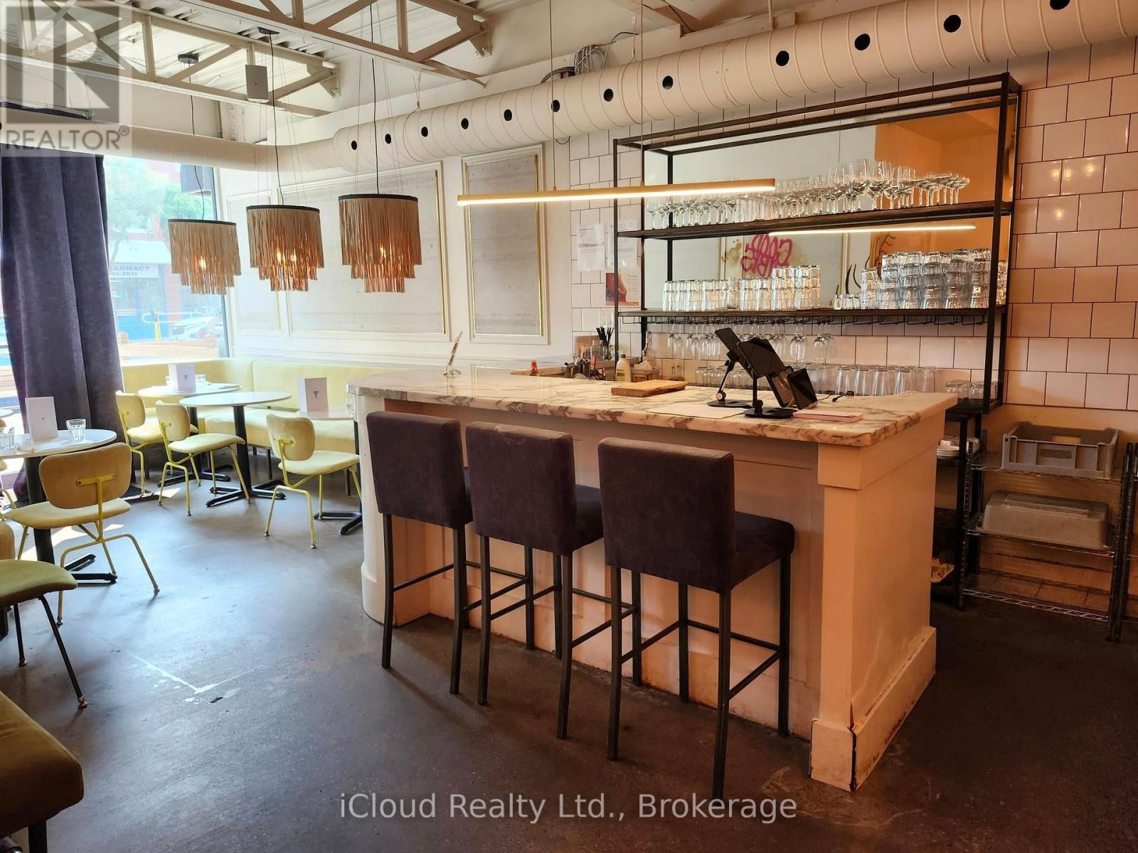 343 Kerr Street, Oakville, Ontario  L6K 3B7 - Photo 7 - W12553370