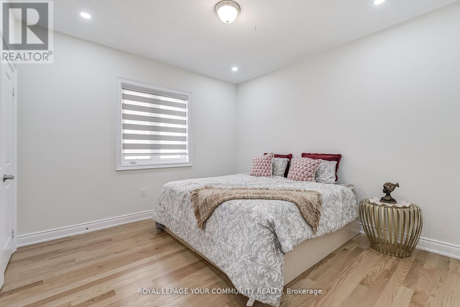 30 Marvin Avenue, Oakville, Ontario  L6H 0Z8 - Photo 19 - W12553378