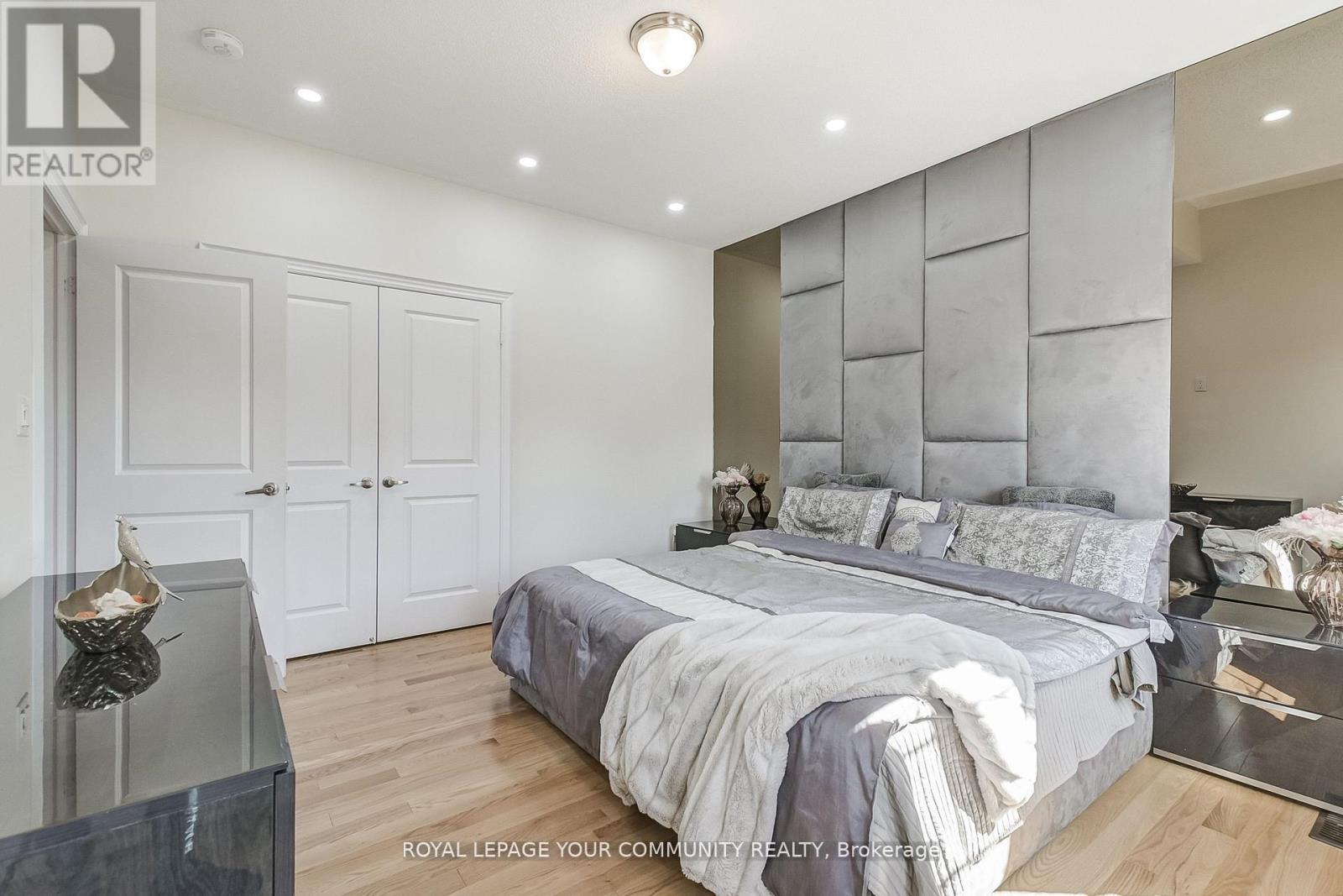 30 Marvin Avenue, Oakville, Ontario  L6H 0Z8 - Photo 23 - W12553378