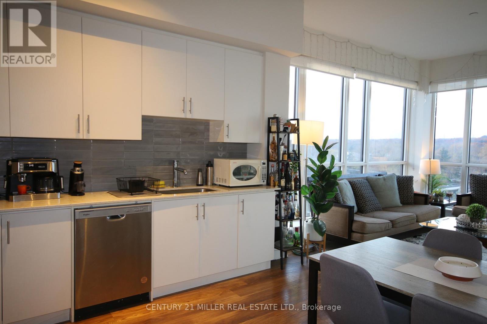 601 - 340 Plains Road E, Burlington, Ontario L7T 4H7 - Photo 9 - W12551766