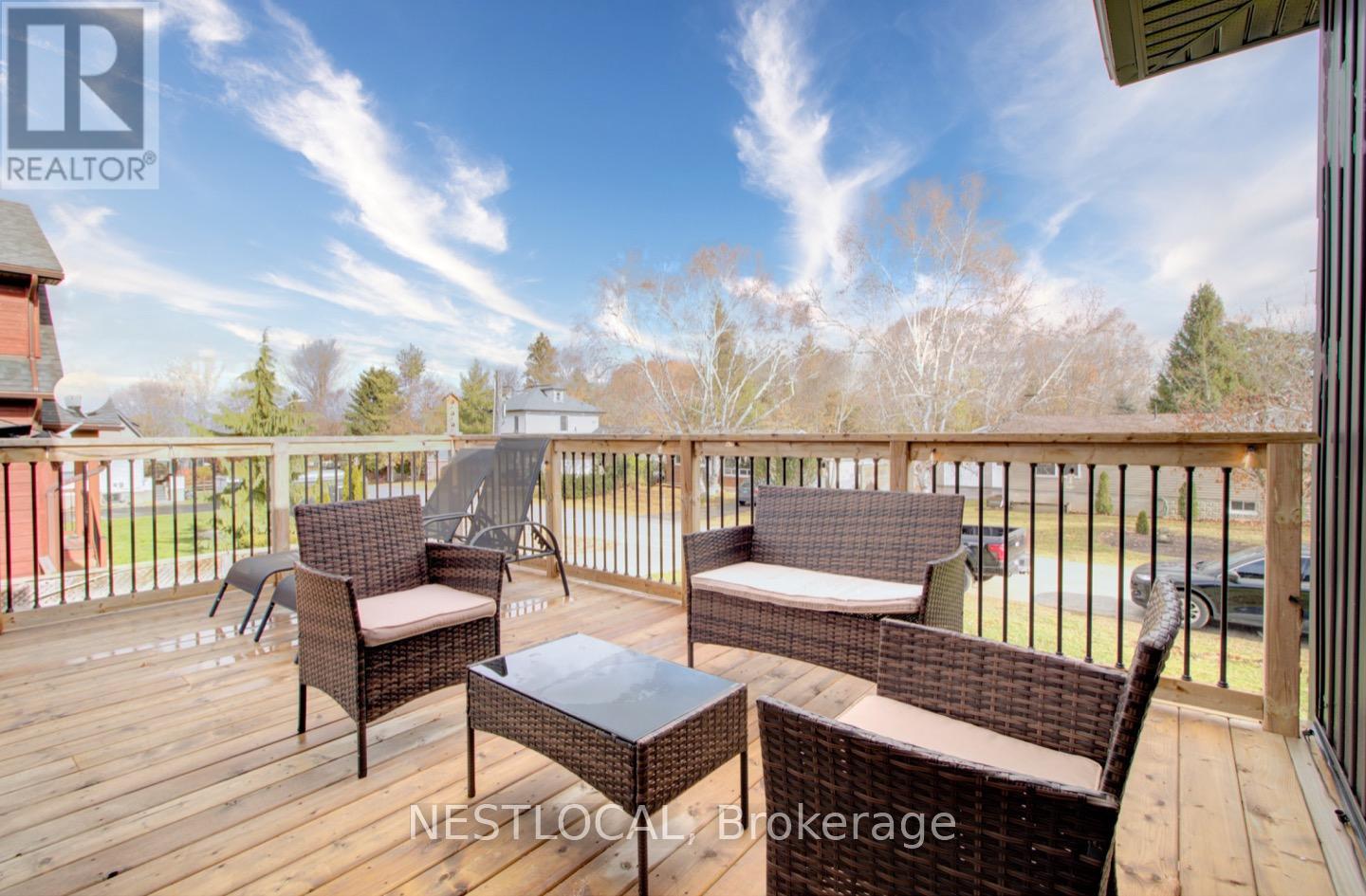 134 Aiken Street, Meaford, Ontario  N4L 1B3 - Photo 23 - X12553338