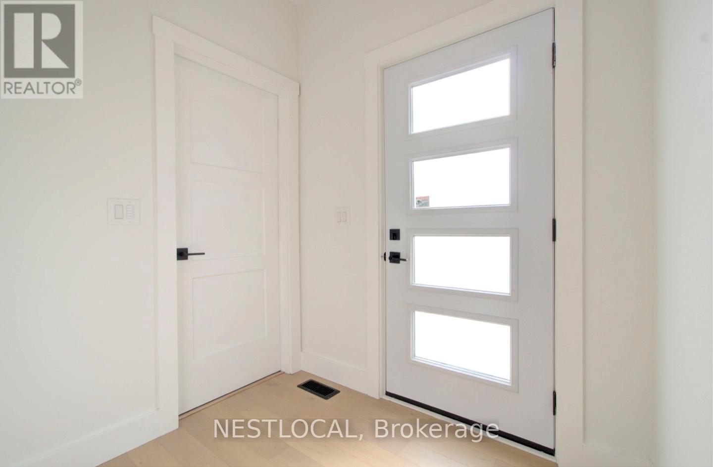 134 Aiken Street, Meaford, Ontario  N4L 1B3 - Photo 5 - X12553338