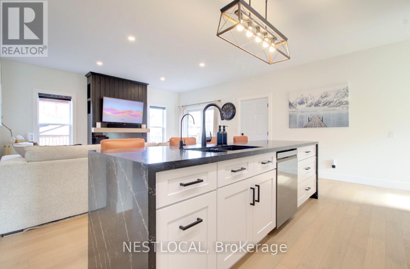 134 Aiken Street, Meaford, Ontario  N4L 1B3 - Photo 6 - X12553338