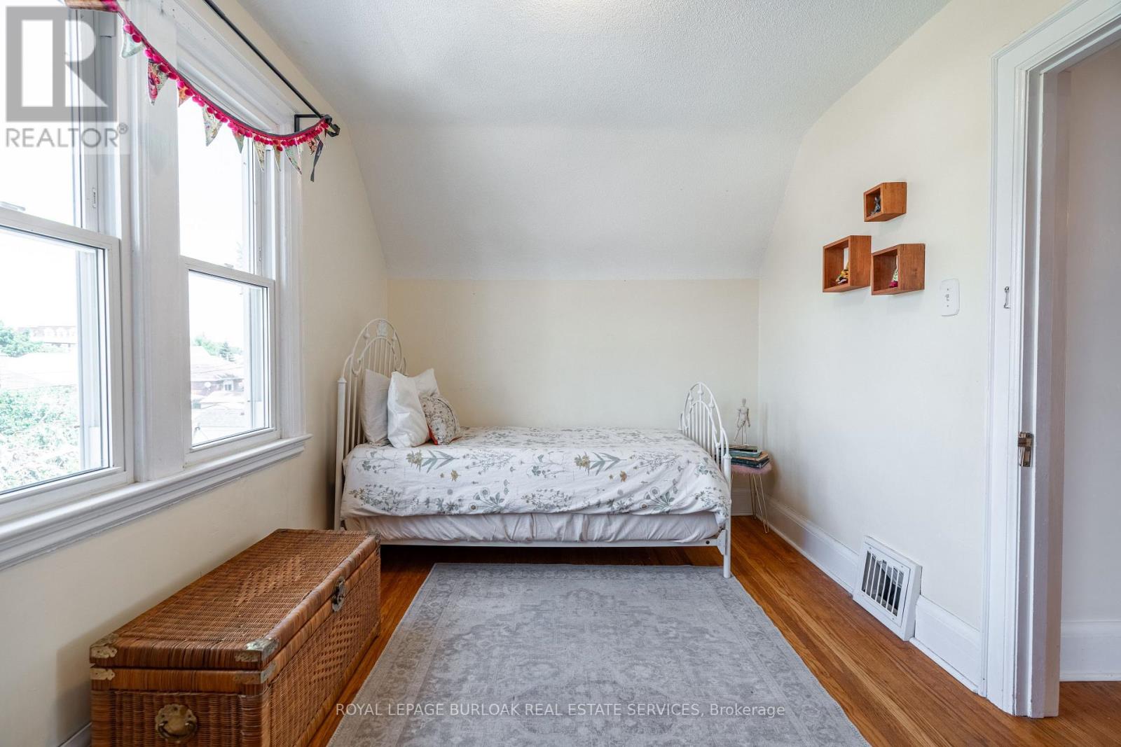 26 Weir Street S, Hamilton, Ontario  L8K 3A1 - Photo 19 - X12553356