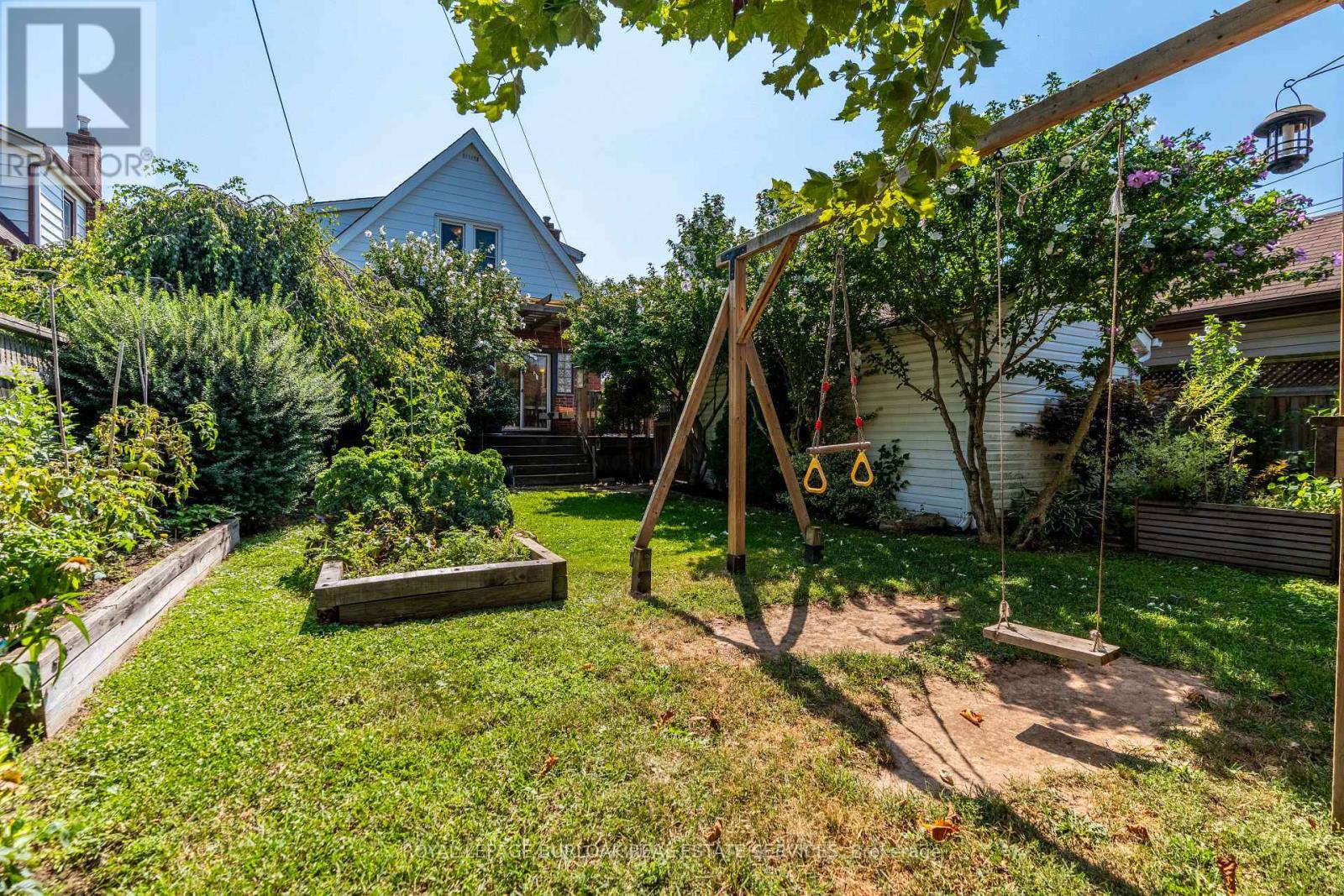 26 Weir Street S, Hamilton, Ontario  L8K 3A1 - Photo 27 - X12553356