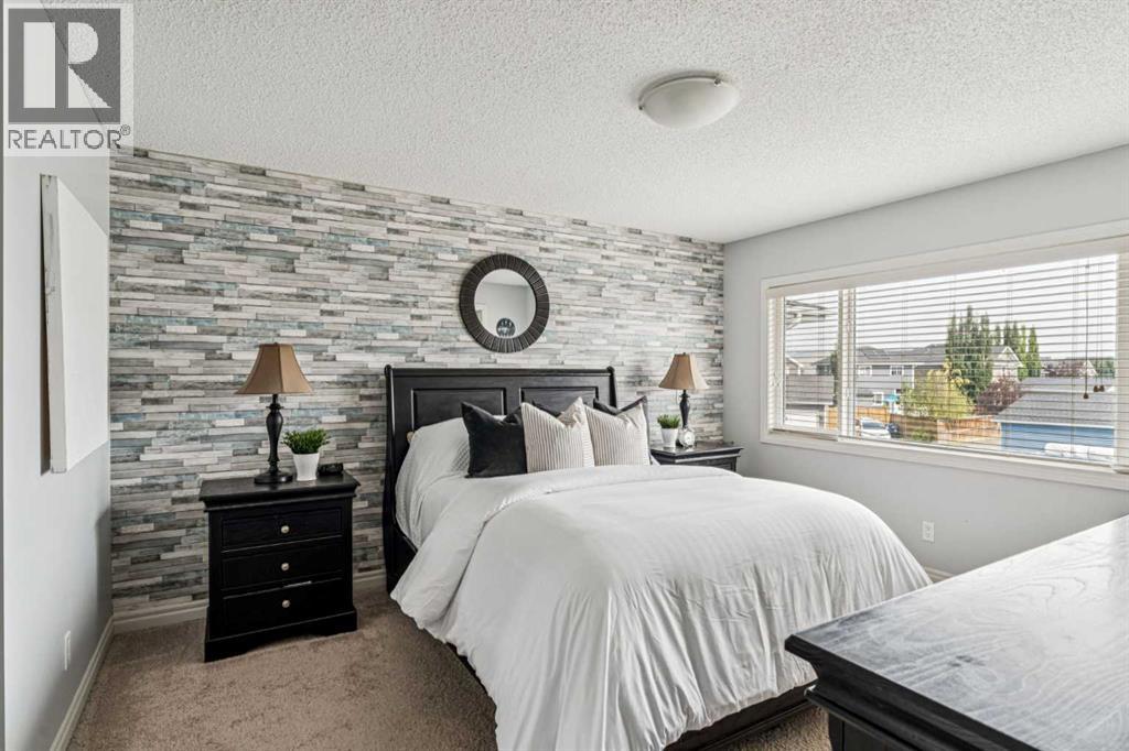 91 River Heights Green, Cochrane, Alberta  T4C 0Y4 - Photo 8 - A2270288