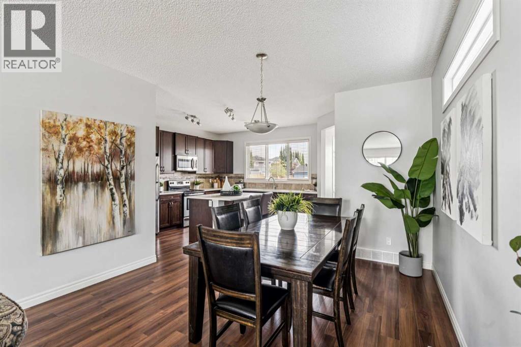 91 River Heights Green, Cochrane, Alberta  T4C 0Y4 - Photo 4 - A2270288