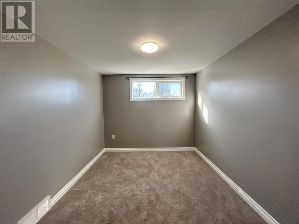 1007 Sunset Drive, Fort Frances, Ontario P9A 2T5 - Photo 15 - TB253491