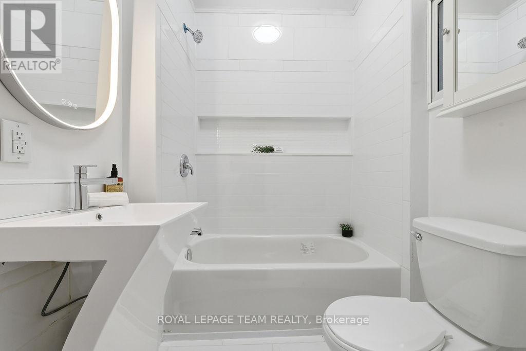 4 Elgin Street W, Arnprior, Ontario  K7S 1N3 - Photo 30 - X12553398