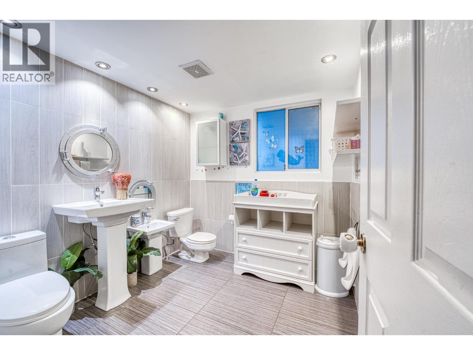 10800 Rochdale Drive, Richmond, British Columbia  V7A 3N6 - Photo 13 - R3066228