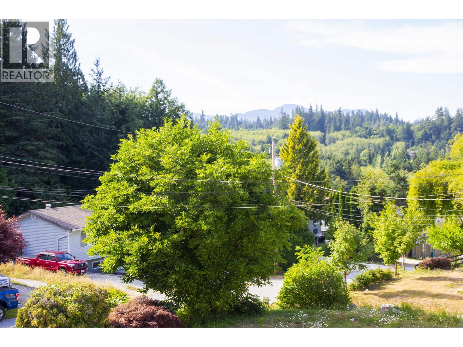 5754 Binnacle Avenue, Sechelt, British Columbia  V7Z 0R4 - Photo 15 - R3033404