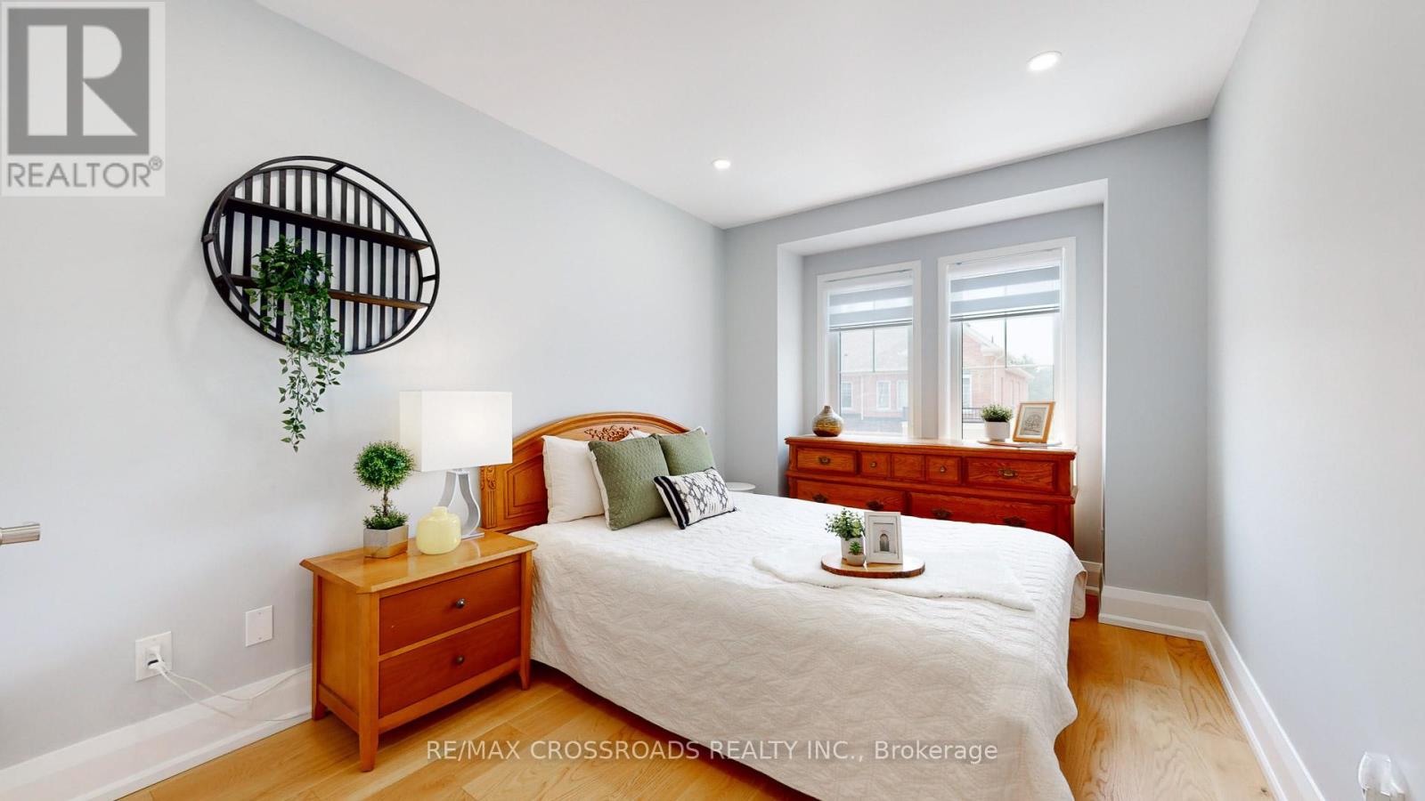 305 Clay Stones Street, Newmarket, Ontario L3X 0M1 - Photo 33 - N12553362