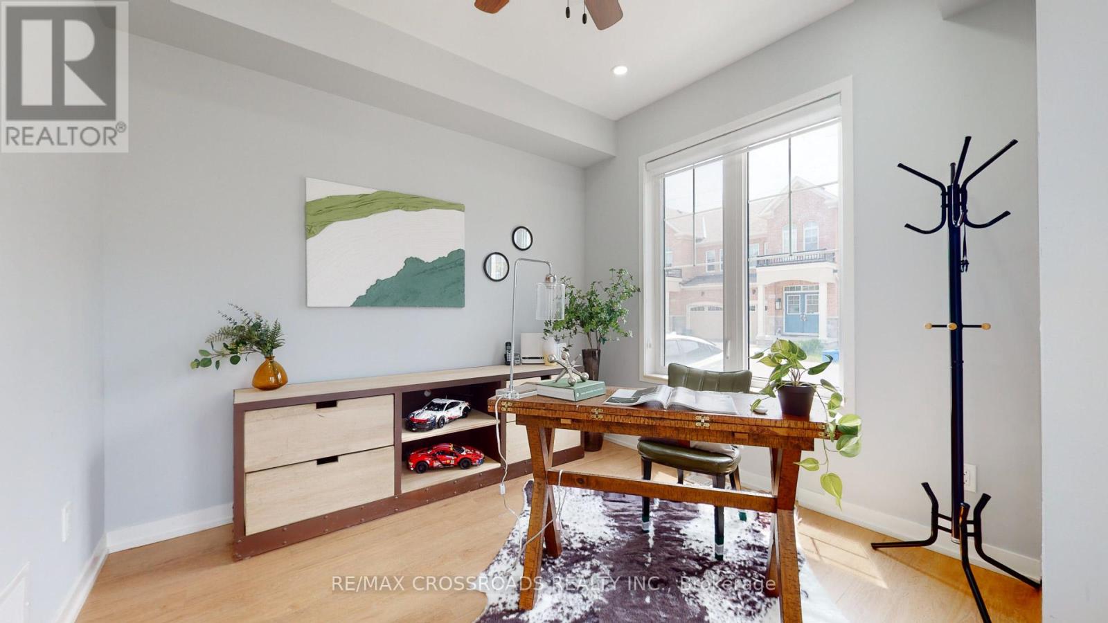 305 Clay Stones Street, Newmarket, Ontario L3X 0M1 - Photo 5 - N12553362