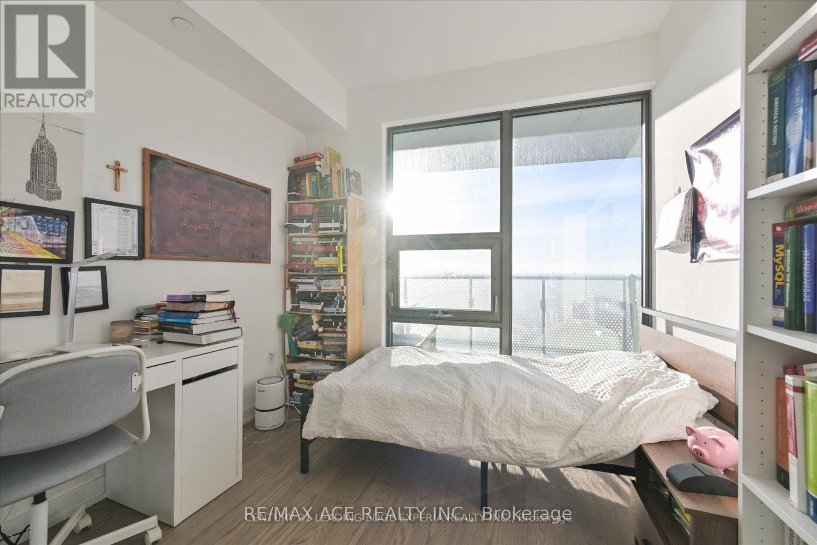 4408 - 11 Wellesley Street, Toronto, Ontario  M4Y 1E8 - Photo 18 - C12553404