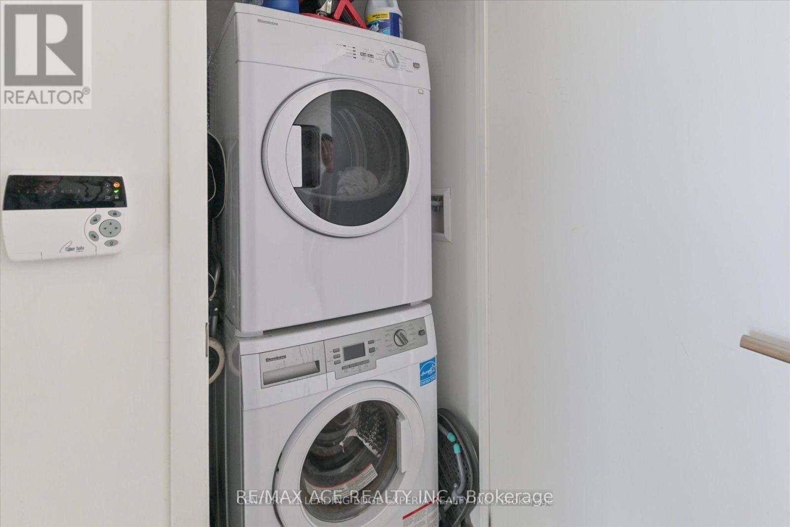 4408 - 11 Wellesley Street, Toronto, Ontario  M4Y 1E8 - Photo 21 - C12553404