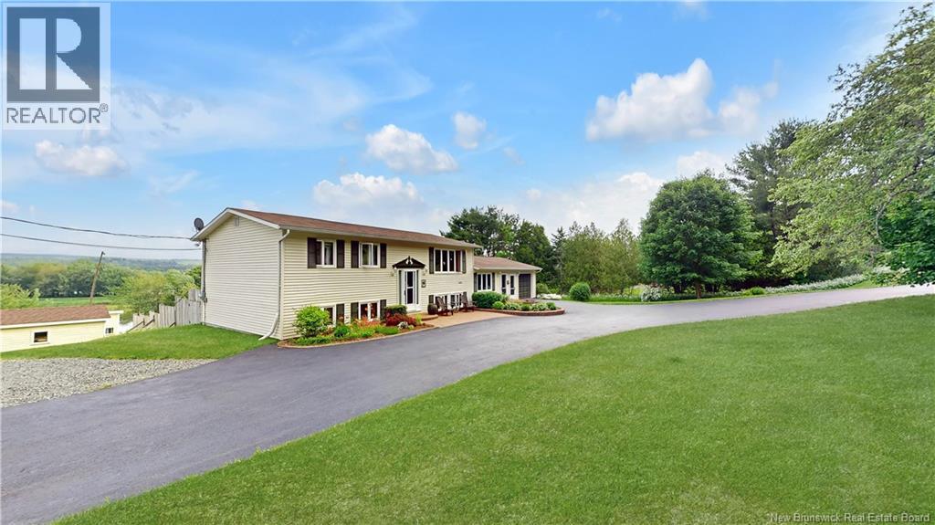 1496 Main Street, Hampton, New Brunswick  E5N 6H1 - Photo 8 - NB127654