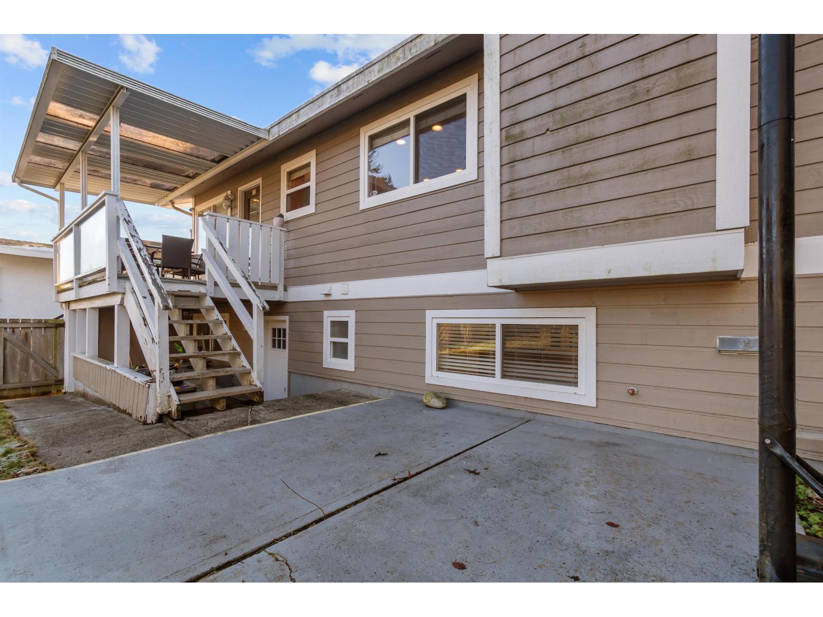 15531 Roper Avenue, White Rock, British Columbia  V4B 2G4 - Photo 38 - R3029492