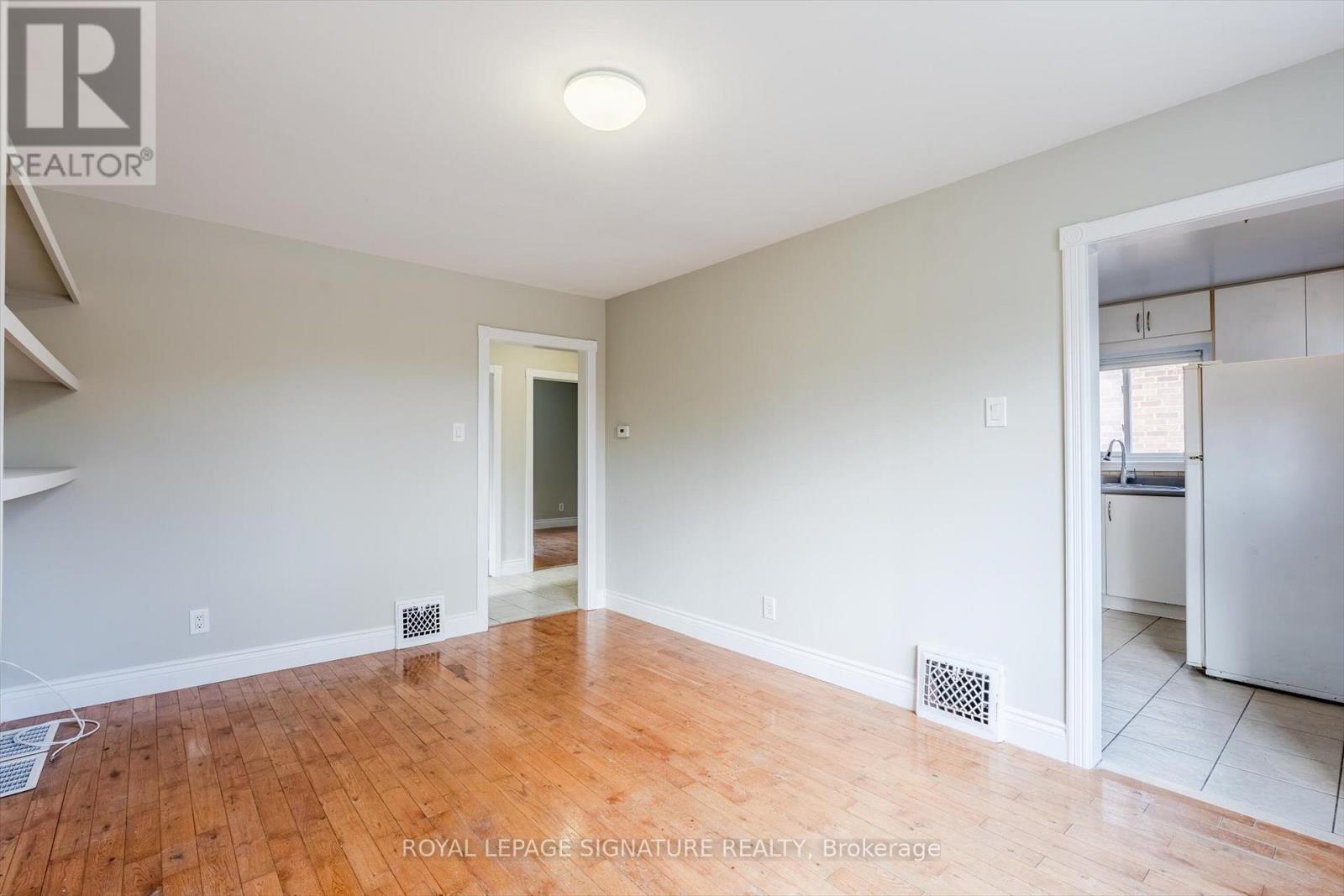 136 Meighen Avenue, Toronto, Ontario M4B 2H9 - Photo 22 - E12553298