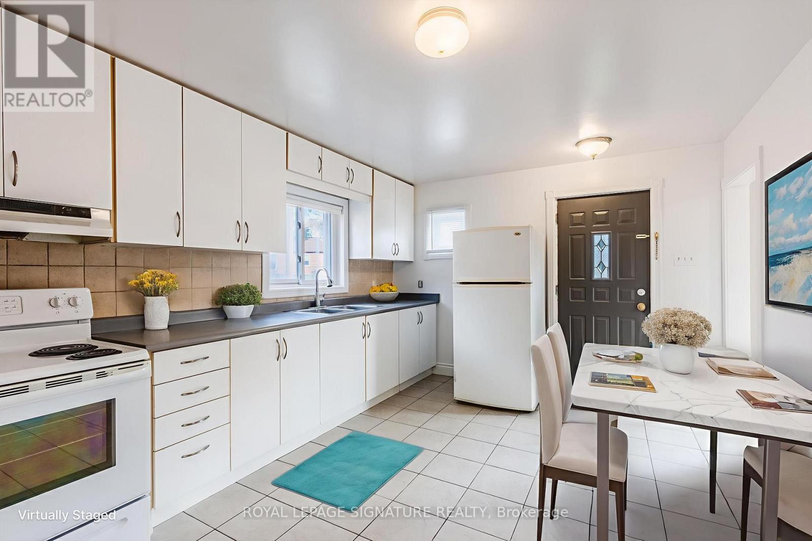 136 Meighen Avenue, Toronto, Ontario M4B 2H9 - Photo 3 - E12553298