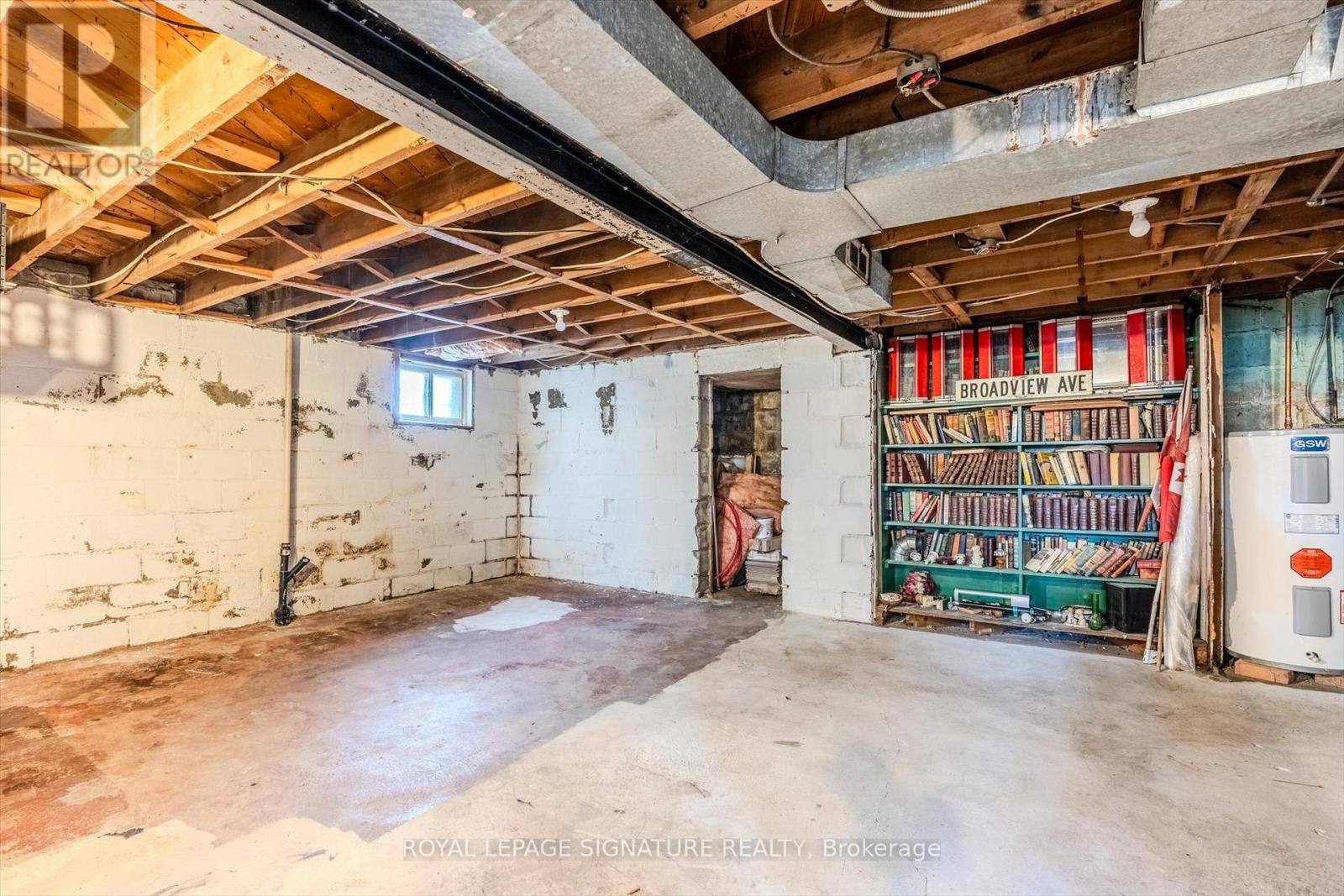 136 Meighen Avenue, Toronto, Ontario M4B 2H9 - Photo 29 - E12553298