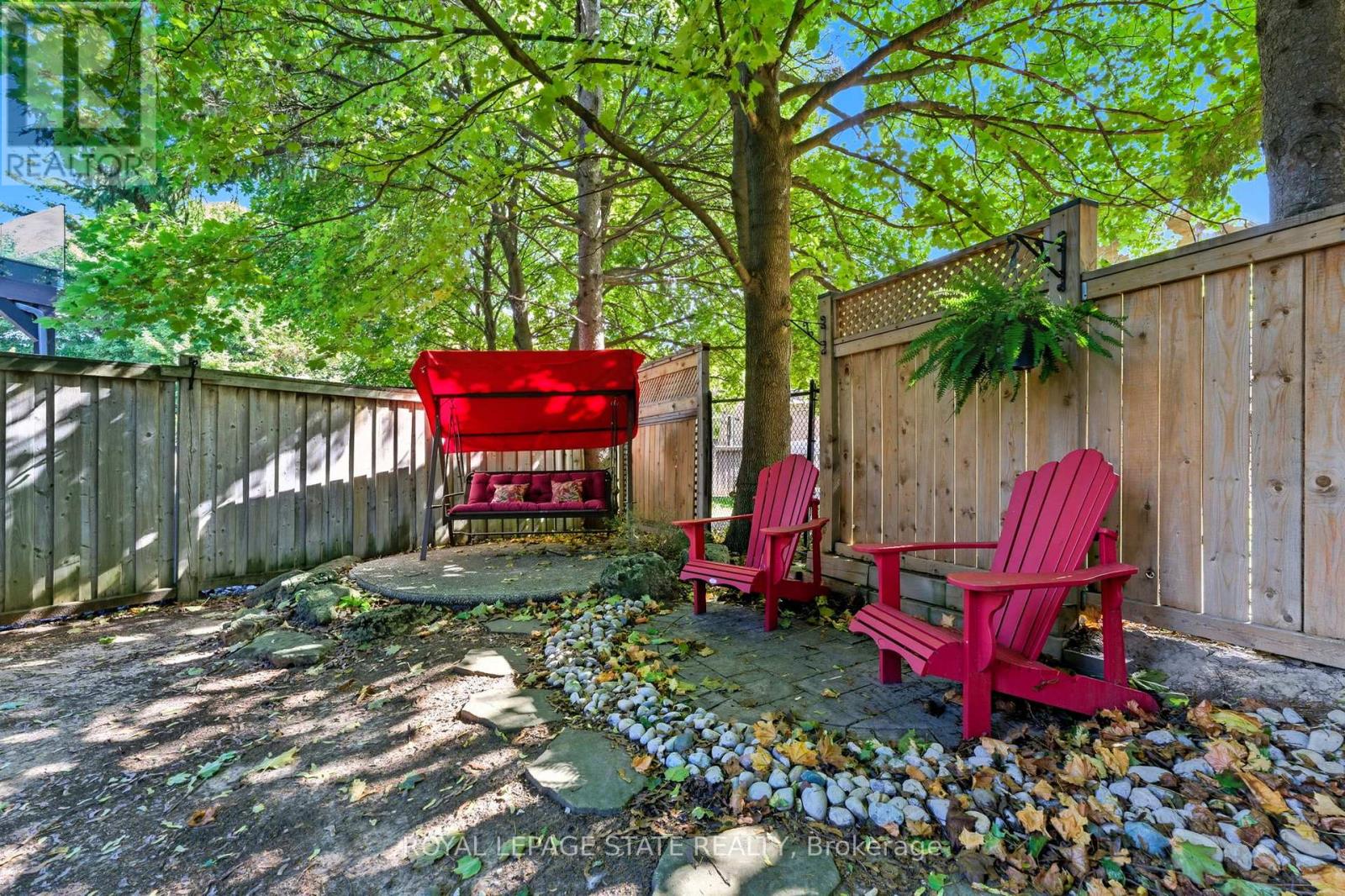 20 Lorupe Court, Hamilton, Ontario  L9G 0C8 - Photo 33 - X12440232