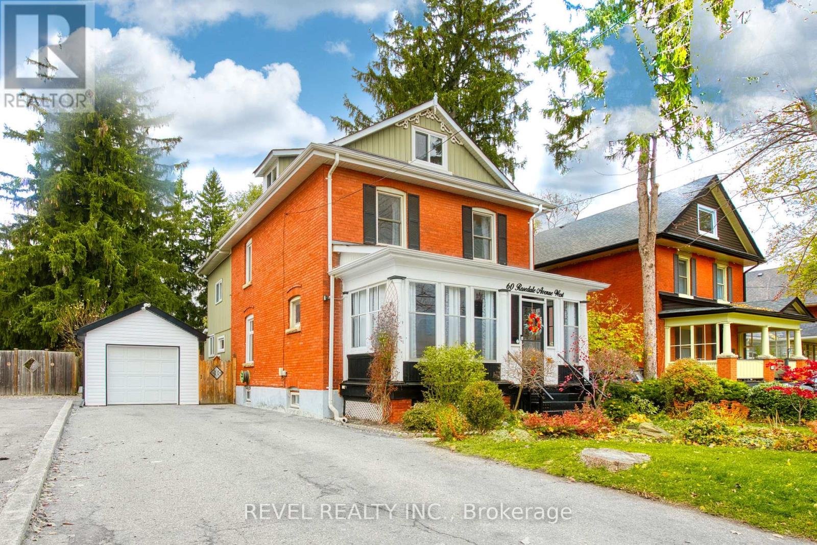 60 Rosedale Avenue W, Brampton, Ontario  L6X 1K1 - Photo 2 - W12551158