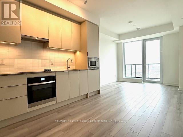 1007 - 3071 Trafalgar Road, Oakville, Ontario  L6H 8C6 - Photo 3 - W12553402