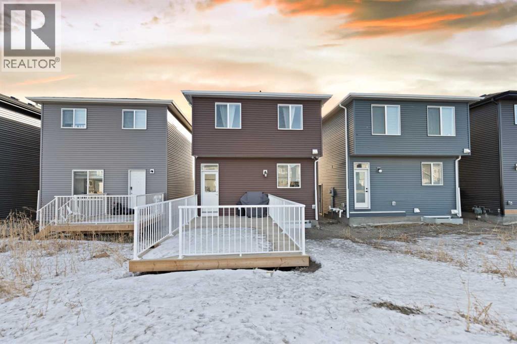 72 Corner Glen Avenue Ne, Calgary, Alberta  T3N 2L7 - Photo 5 - A2254026