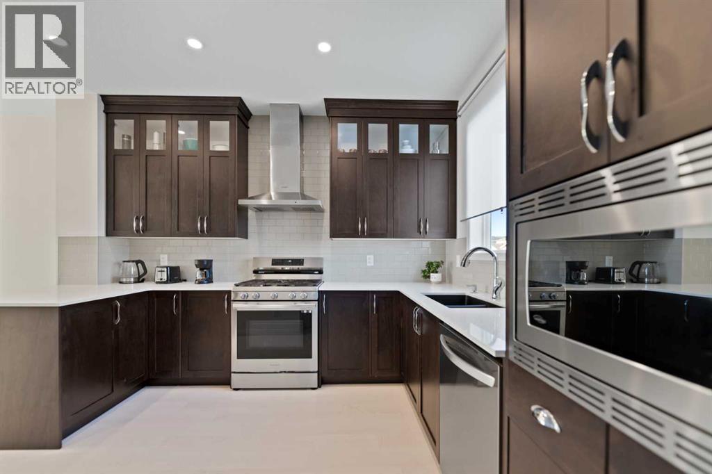 72 Corner Glen Avenue Ne, Calgary, Alberta  T3N 2L7 - Photo 9 - A2254026