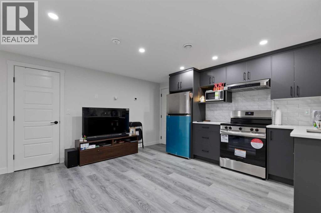 72 Corner Glen Avenue Ne, Calgary, Alberta  T3N 2L7 - Photo 31 - A2254026