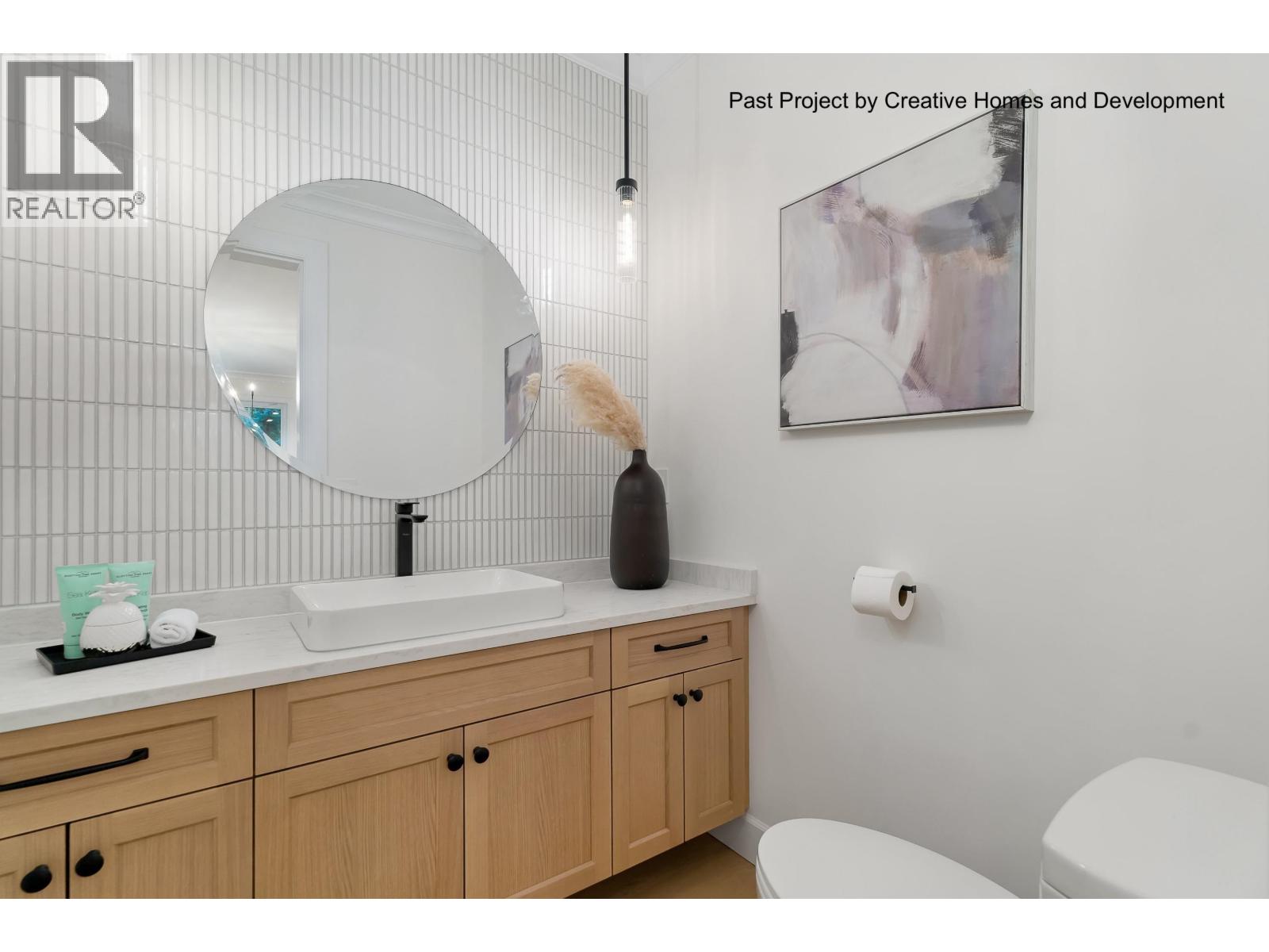 690 E Windsor Road, North Vancouver, British Columbia  V7N 1K7 - Photo 11 - R3068043