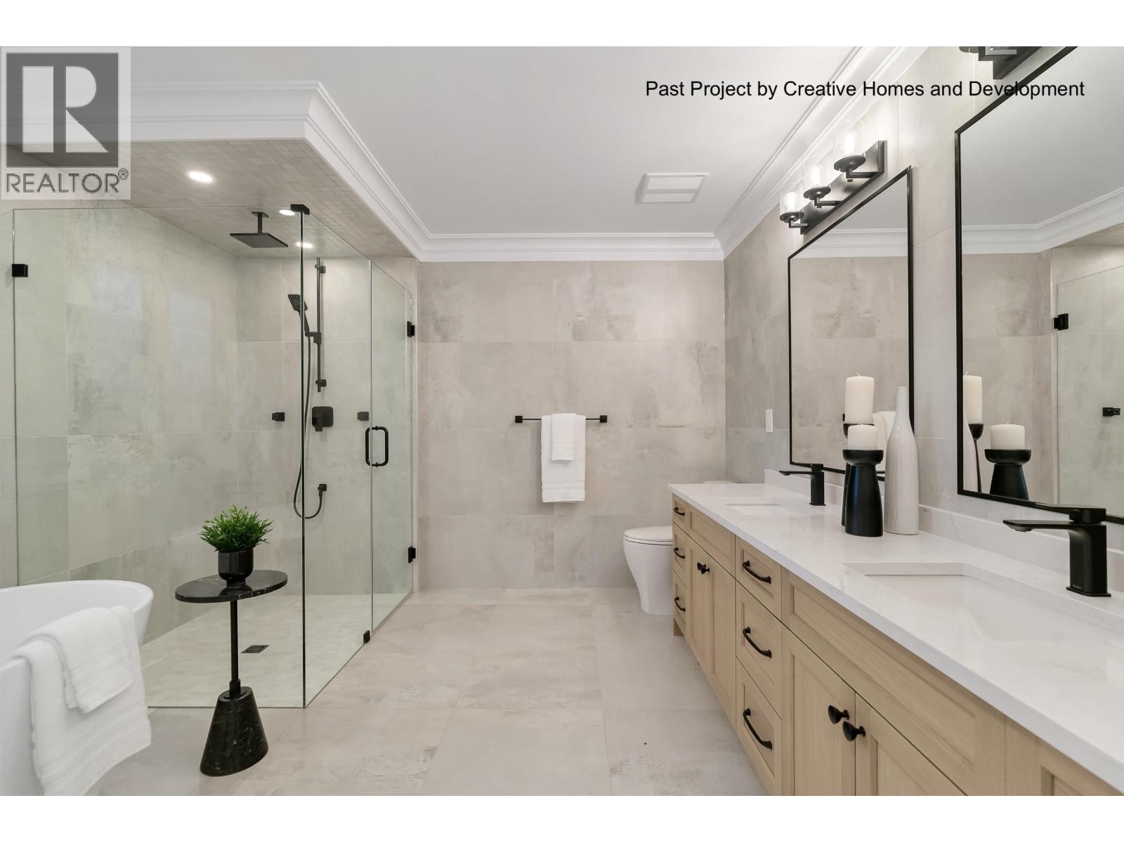 690 E Windsor Road, North Vancouver, British Columbia  V7N 1K7 - Photo 15 - R3068043