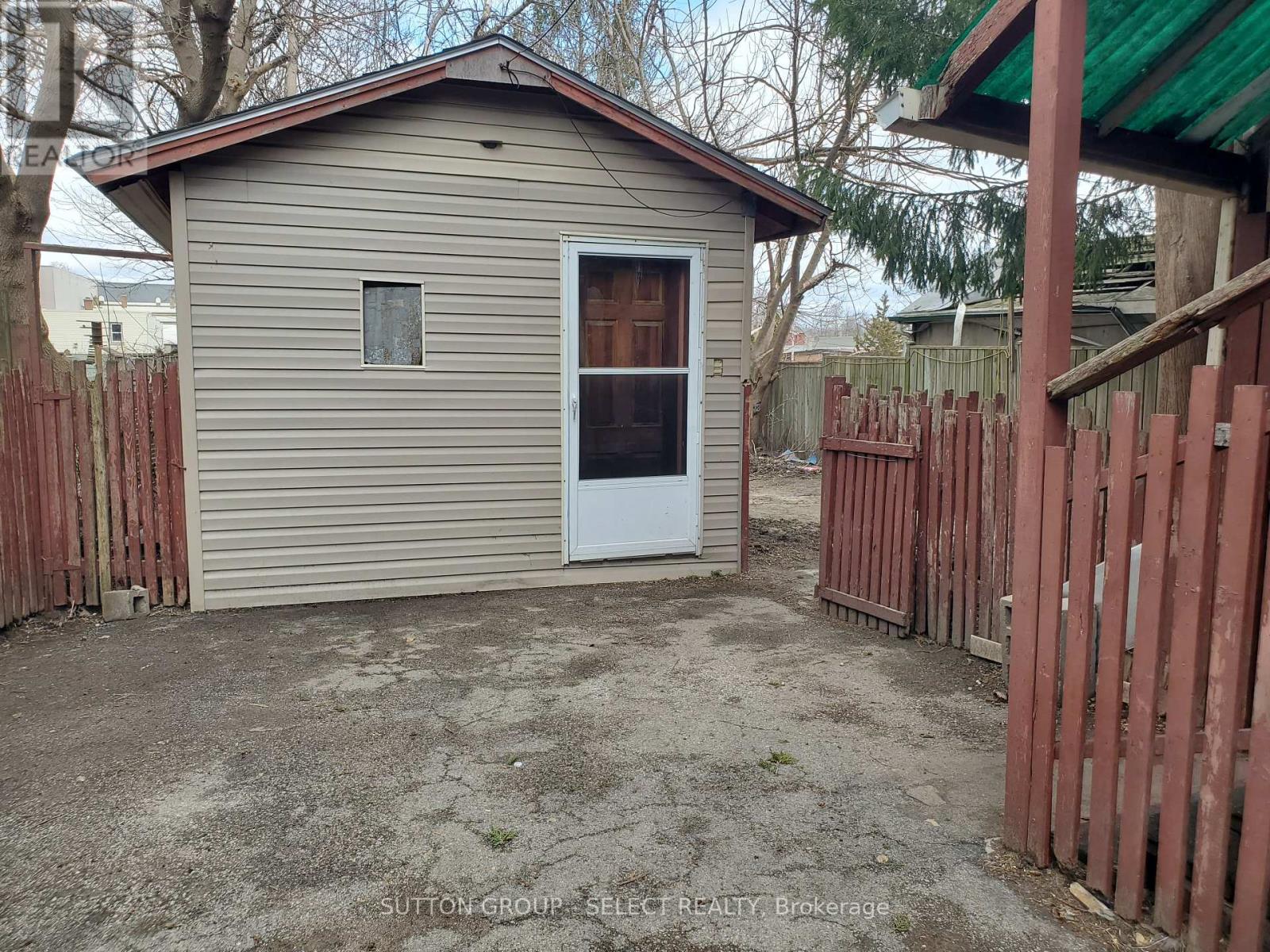 764 King Street, London East, Ontario  N5W 2X4 - Photo 12 - X12553428