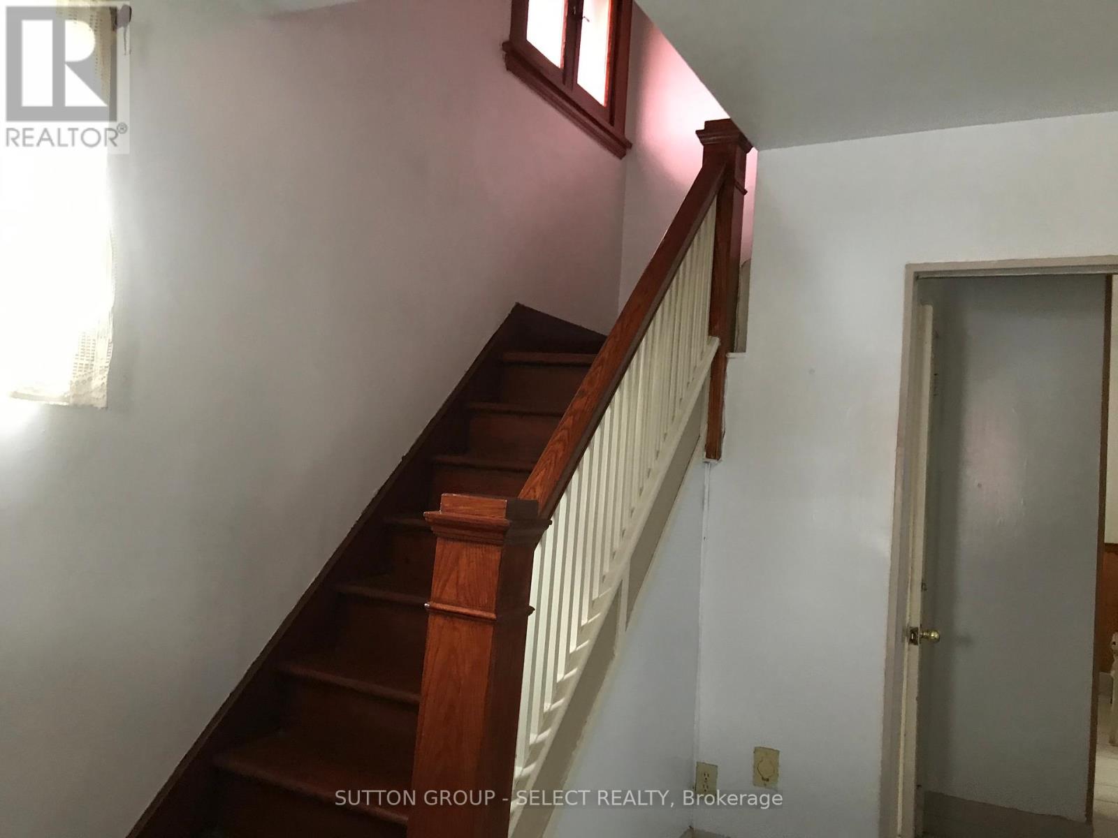 764 King Street, London East, Ontario  N5W 2X4 - Photo 7 - X12553428