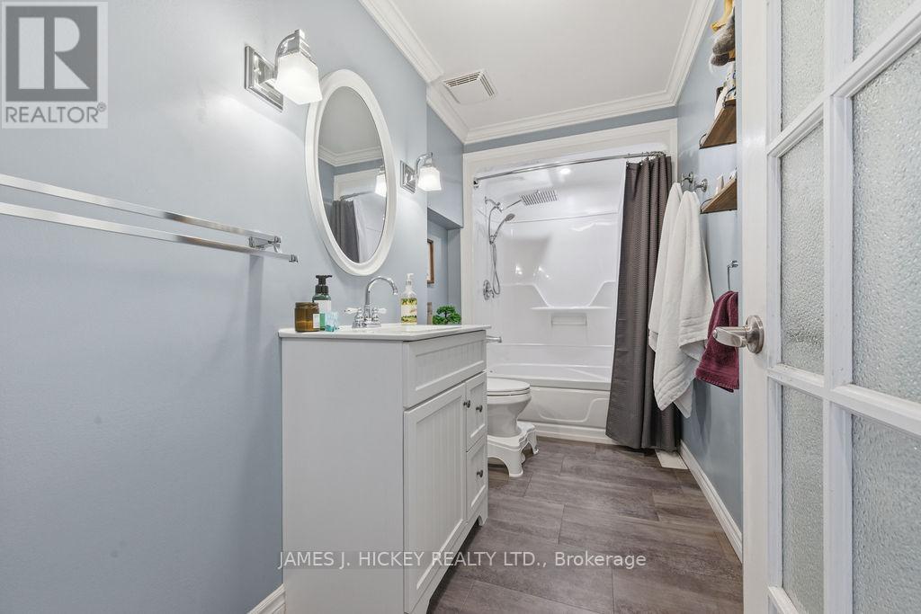 143 Boundary Road, Deep River, Ontario K0J 1P0 - Photo 10 - X12553468