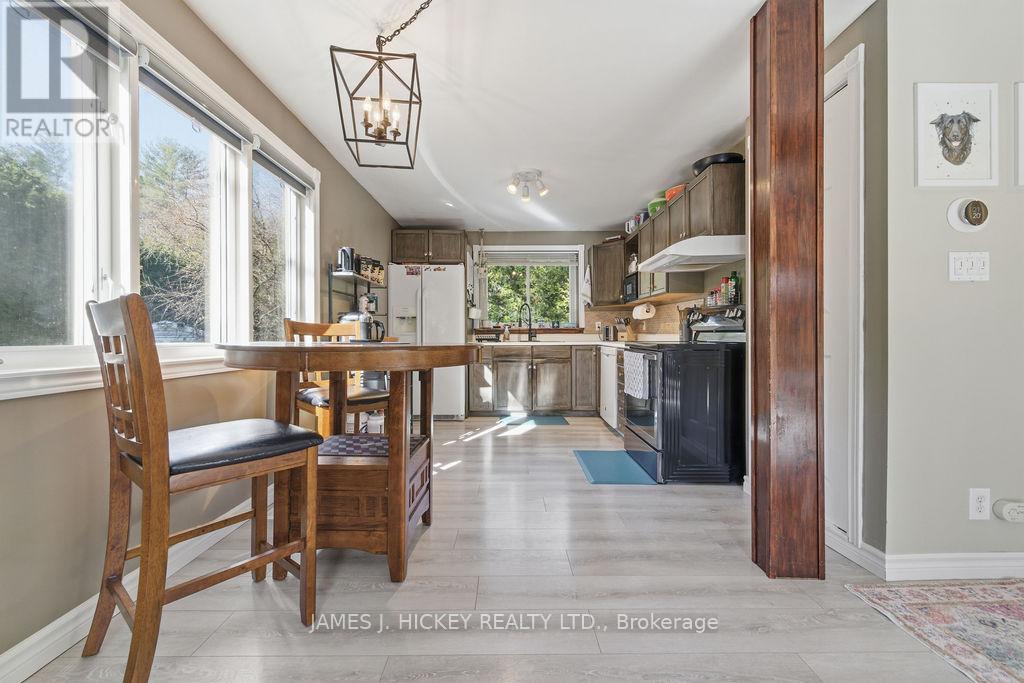 143 Boundary Road, Deep River, Ontario K0J 1P0 - Photo 15 - X12553468