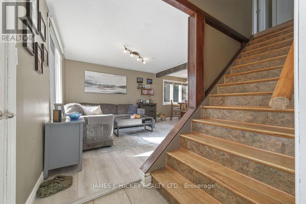 143 Boundary Road, Deep River, Ontario K0J 1P0 - Photo 17 - X12553468