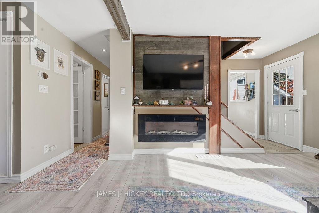 143 Boundary Road, Deep River, Ontario K0J 1P0 - Photo 19 - X12553468