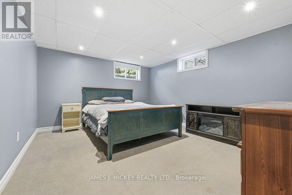 143 Boundary Road, Deep River, Ontario K0J 1P0 - Photo 25 - X12553468