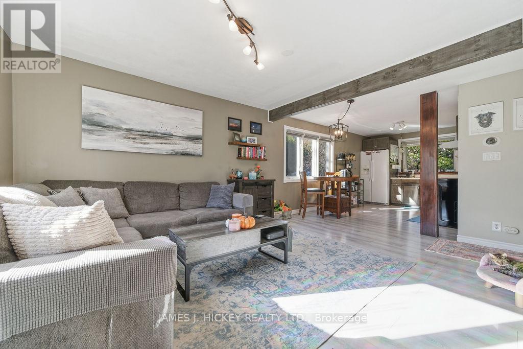 143 Boundary Road, Deep River, Ontario K0J 1P0 - Photo 4 - X12553468