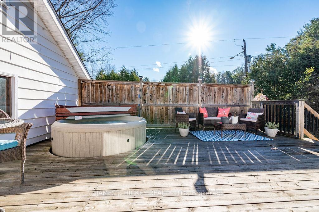 143 Boundary Road, Deep River, Ontario K0J 1P0 - Photo 46 - X12553468