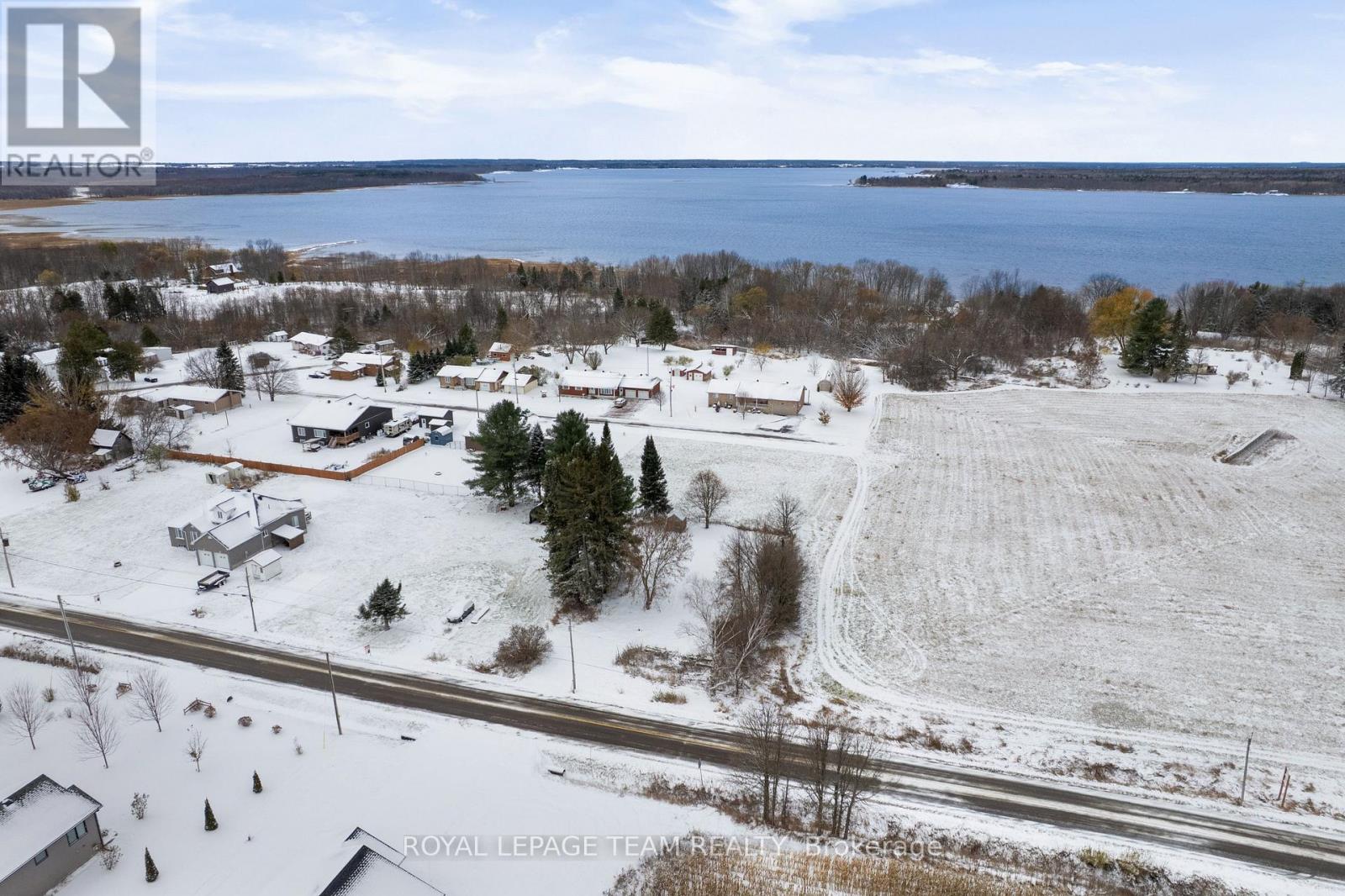 47 RAPID ROAD W, Whitewater Region, Ontario