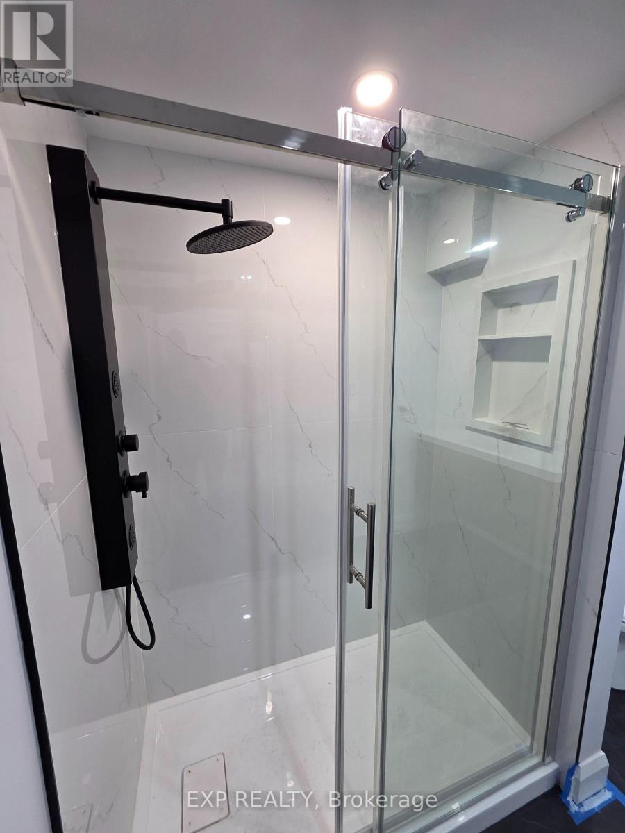 B - 180 Chenoa Way, Ottawa, Ontario K2J 0M4 - Photo 17 - X12553480