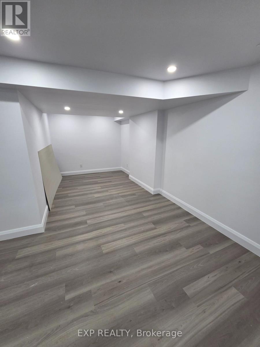 B - 180 Chenoa Way, Ottawa, Ontario K2J 0M4 - Photo 6 - X12553480