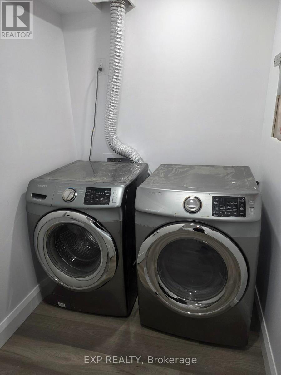 B - 180 Chenoa Way, Ottawa, Ontario K2J 0M4 - Photo 7 - X12553480