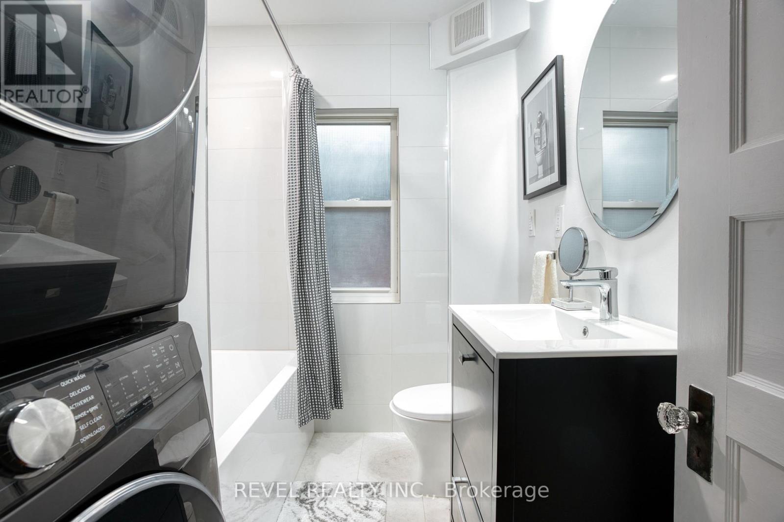 60 Rosedale Avenue W, Brampton, Ontario  L6X 1K1 - Photo 31 - W12551158