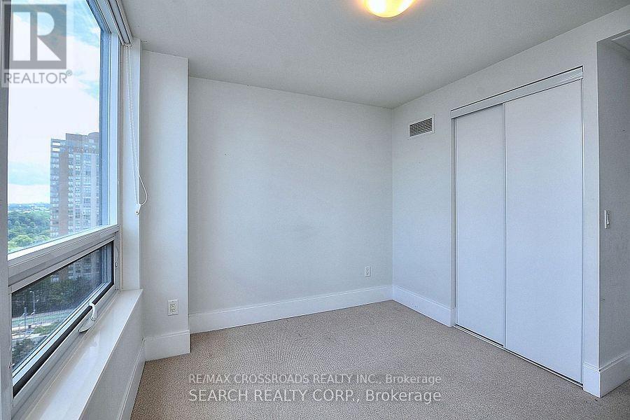 1702 - 181 Wynford Drive, Toronto, Ontario  M3C 0C6 - Photo 15 - C12553446